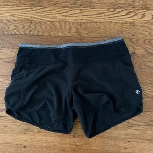 Lululemon running shorts size 4